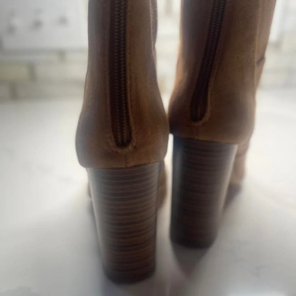TAN SUEDE Cut Out  GLADIATOR sandal Knee HIGH W Heel Sz 7 Open Toe Boot
